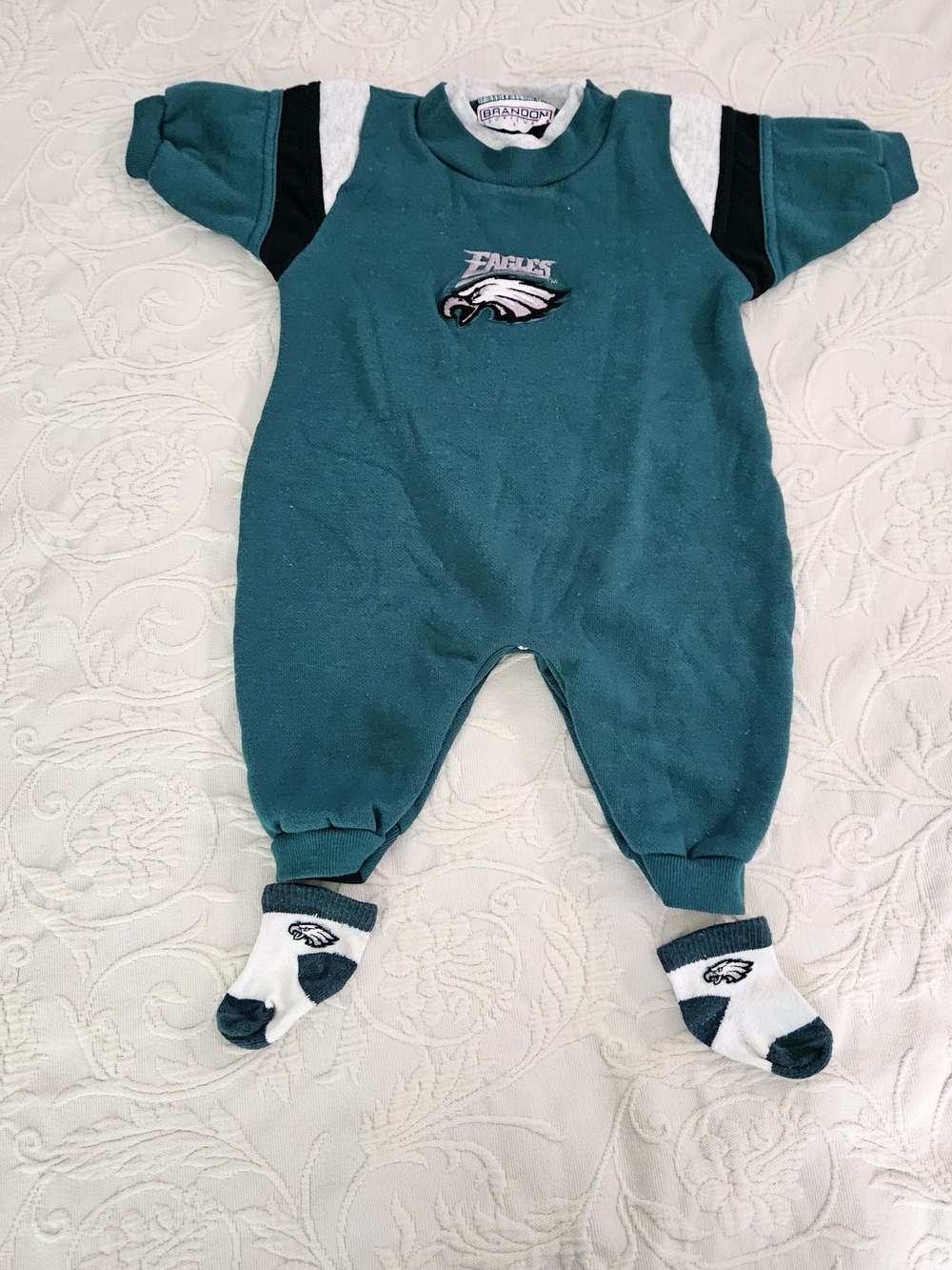 Philadelphia Eagles Infant One-Piece Romper